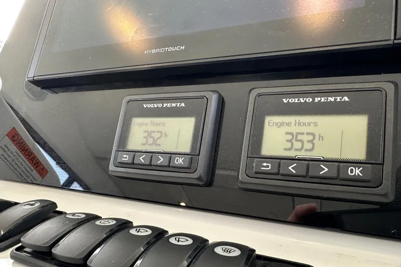  Yacht Photos Pics Volvo Penta engine hour meters on 2019 Jeanneau Velasco 37F, displaying 352 and 353 hours.