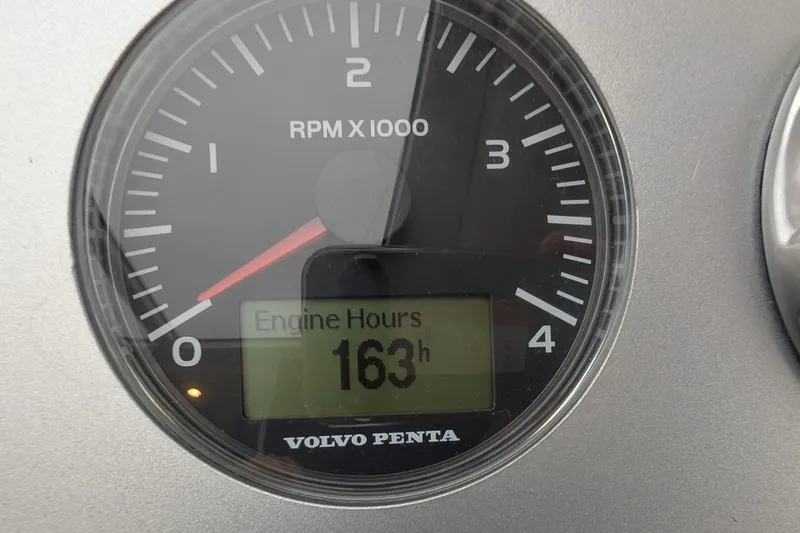 Tender Garage & Hi/lo Swimplatform Yacht Photos Pics Volvo Penta tachometer showing 163 engine hours on Fairline Targa 45 GT, 2022 model.