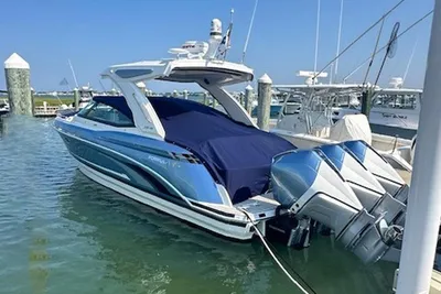 2025 Formula 330 Crossover Bowrider OB