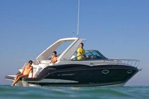 Monterey 275 Sport Yacht