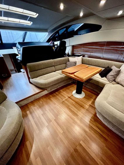 2007-64-6-sunseeker-predator-62