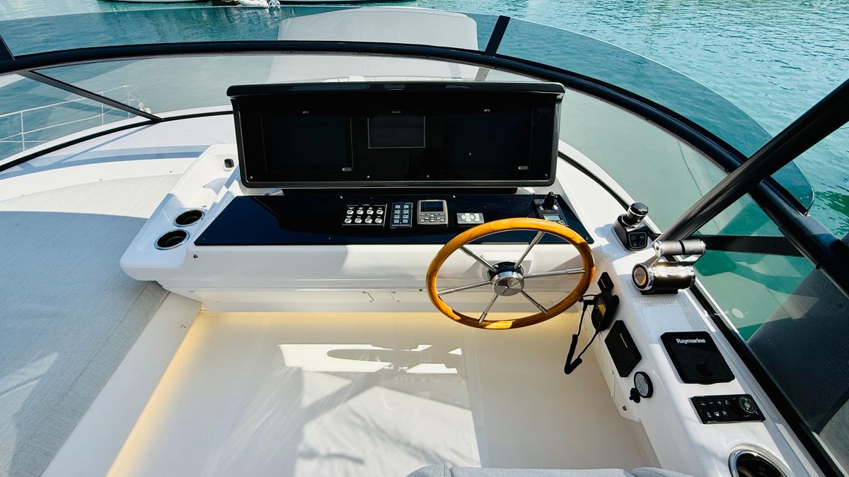 2025 Azimut 60 