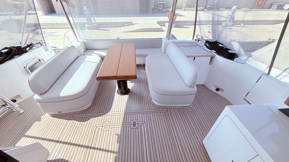 2025 Azimut 60 
