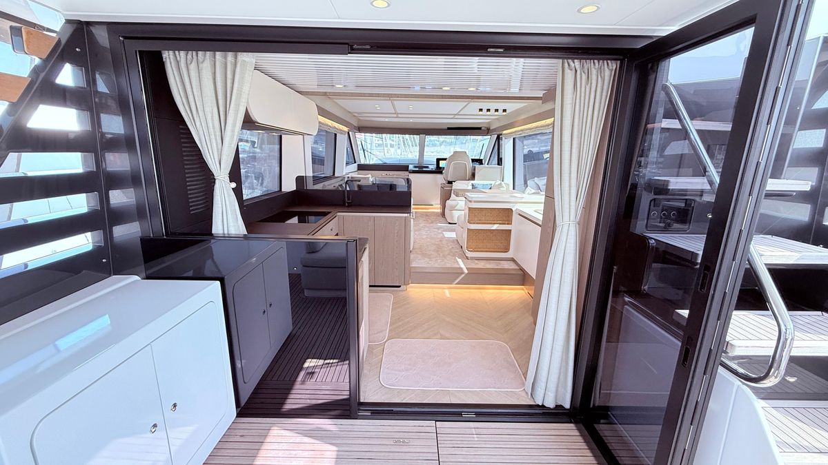 2025 Azimut 60 