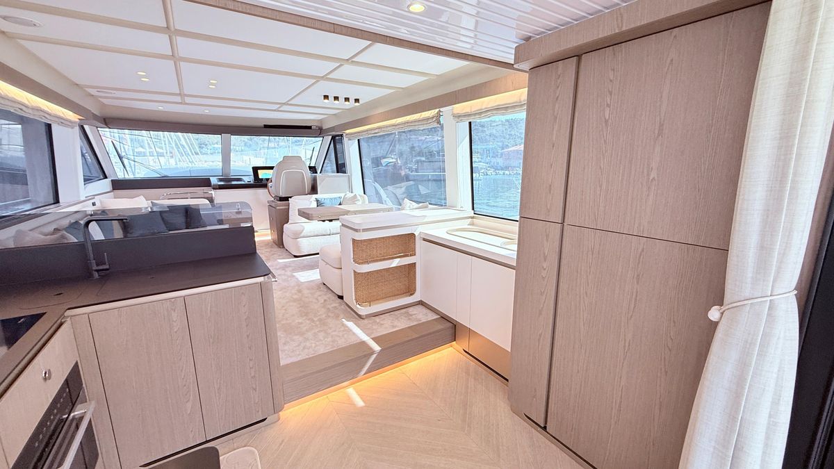 2025 Azimut 60 