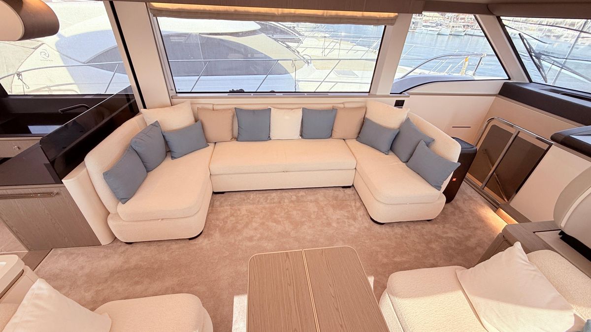 2025 Azimut 60 