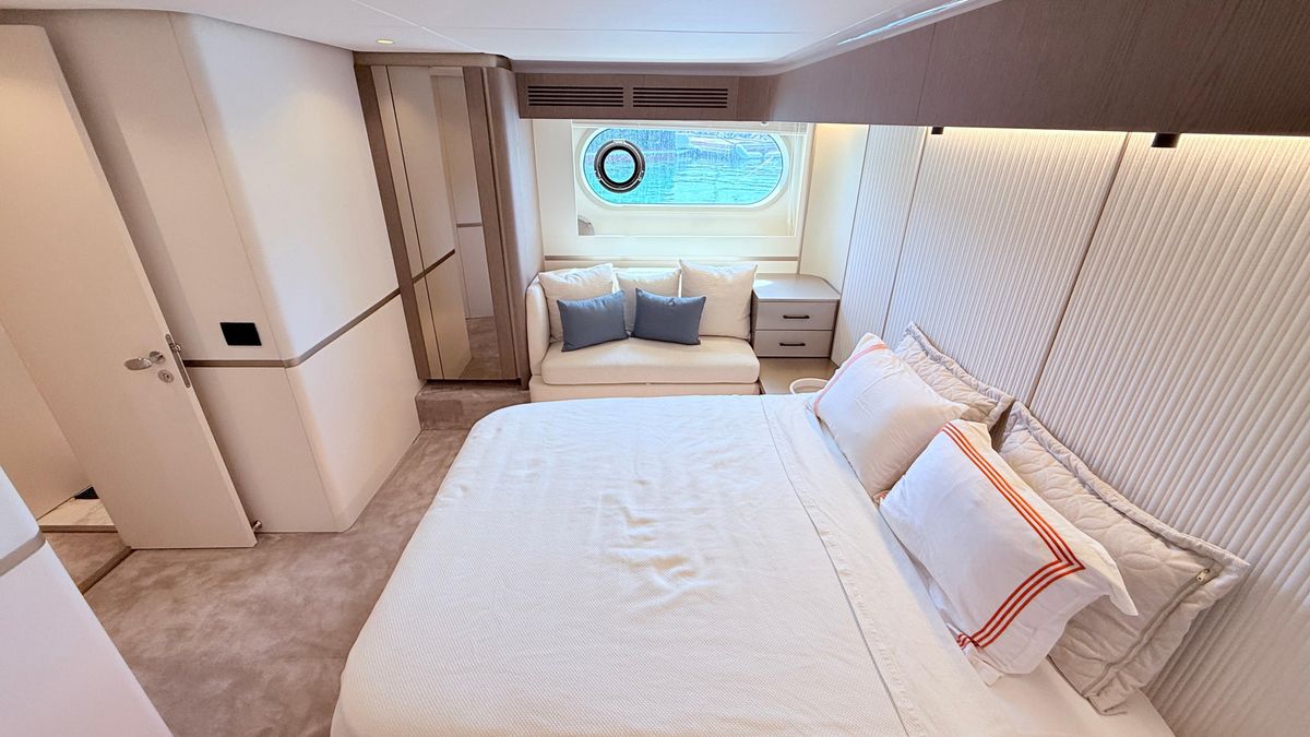 2025 Azimut 60 