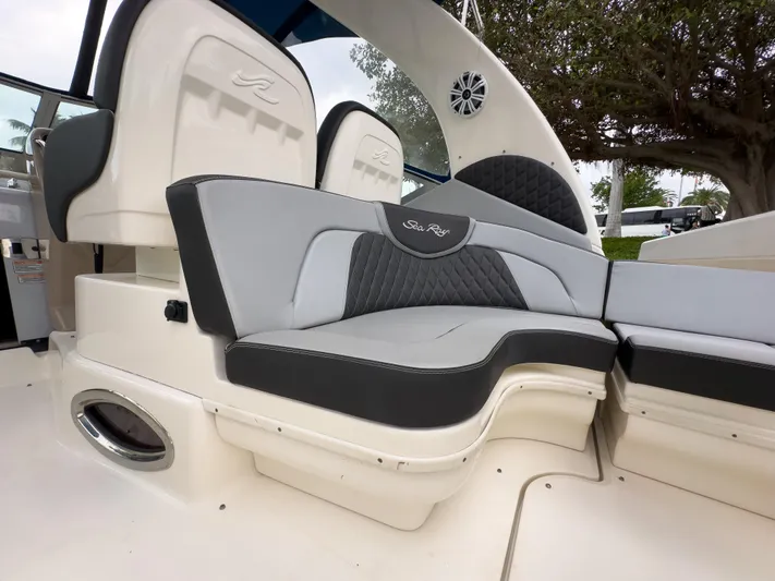  Yacht Photos Pics 2005 Sea Ray 340 Sundancer boat interior with stylish seating and modern design.