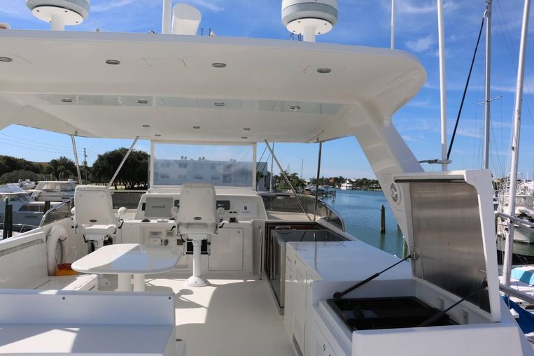 2004-67-11-cheoy-lee-motor-yacht