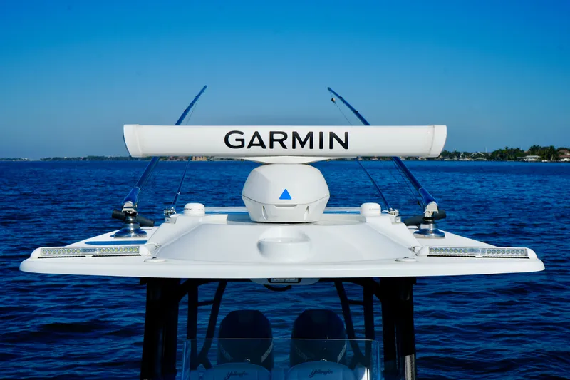 Luhn 32 Yacht Photos Pics Yellowfin 32 Luhn 32- Garmin and Outriggers