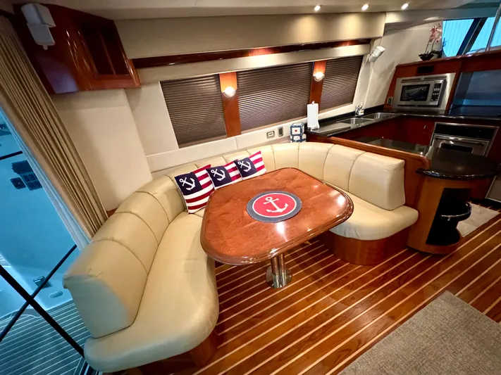 Plan B Yacht Photos Pics Salon U-Shaped Seating