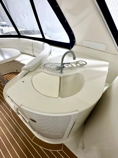 Plan B Yacht Photos Pics FlyBridge Sink