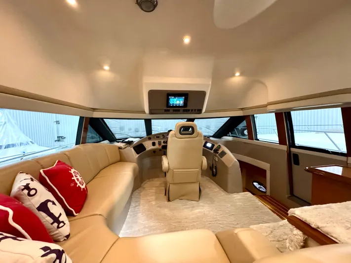 Plan B Yacht Photos Pics PilotHouse