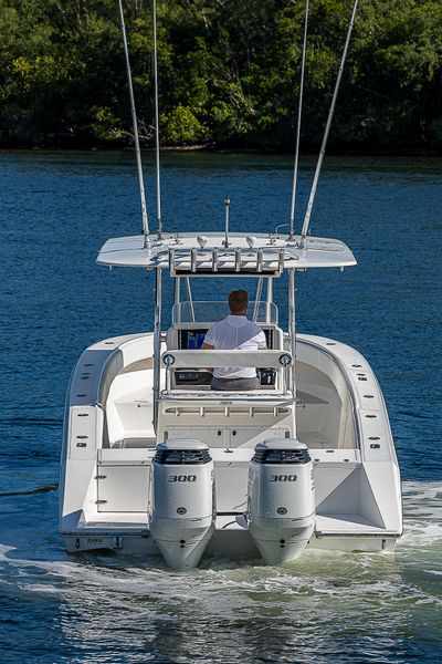 2007 Venture 34 Open
