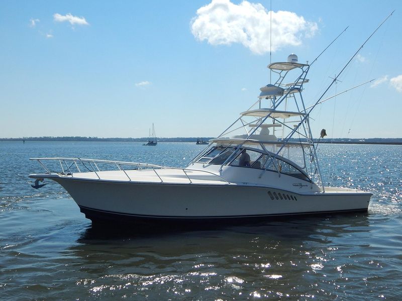 2004 Albemarle 410 Express Fisherman