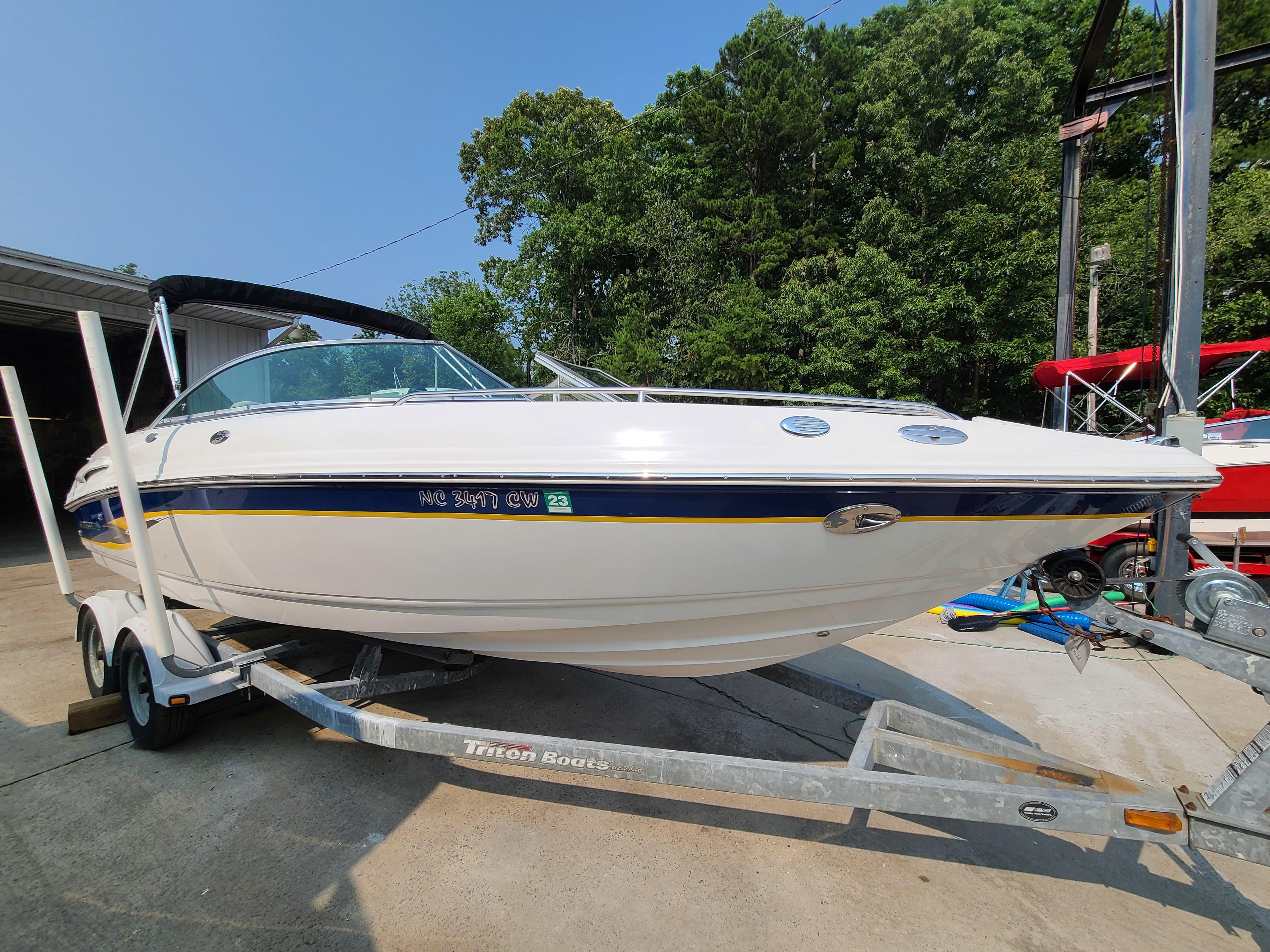 2003 Chaparral 220 SSi Runabout boten te koop YachtWorld
