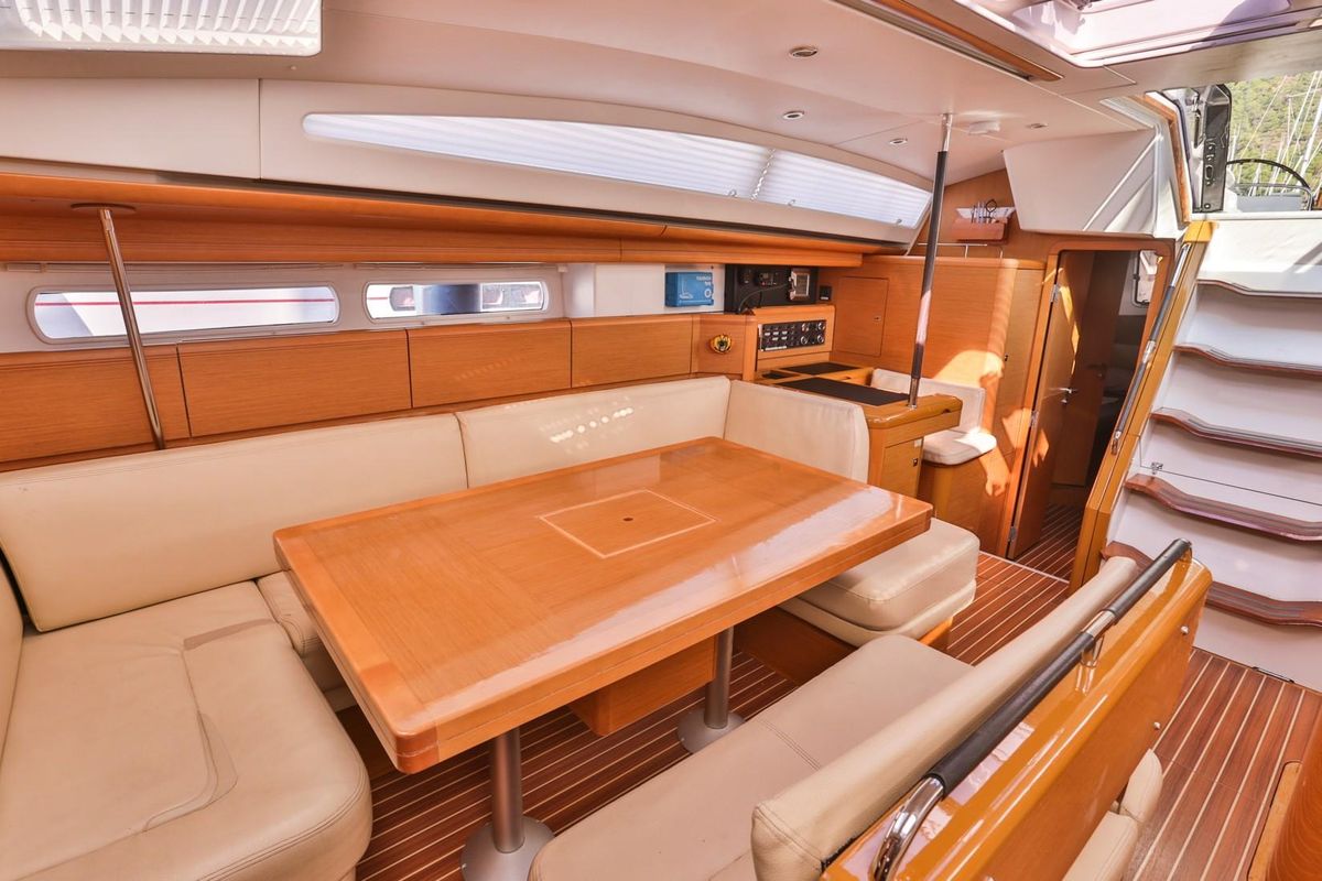 2011 Jeanneau 57 