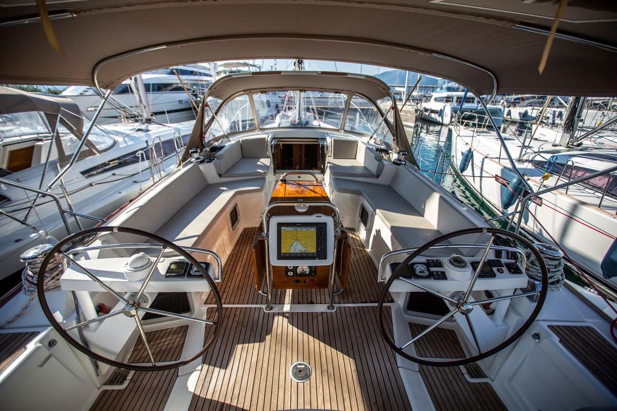 2011 Jeanneau 57 