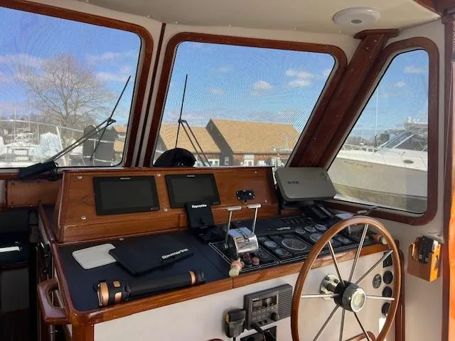 Landsend Yacht Photos Pics 