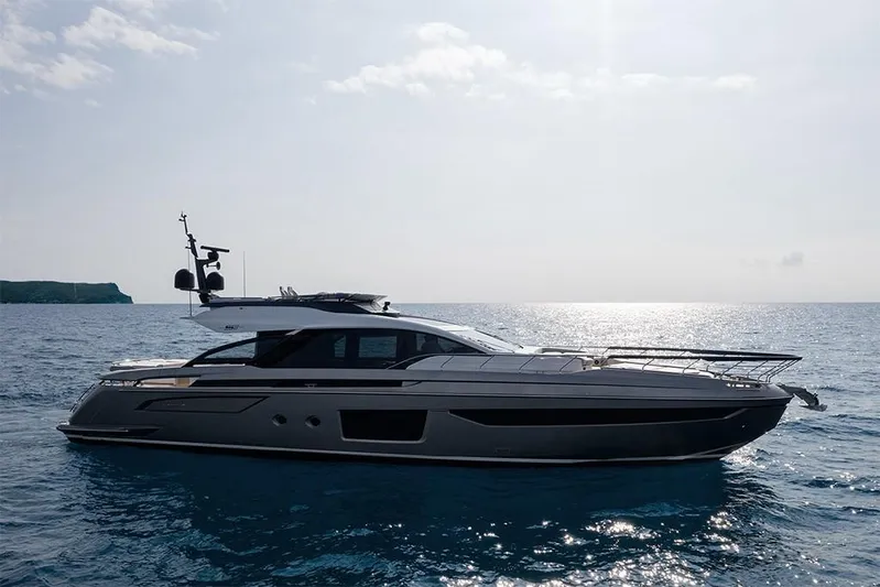  Yacht Photos Pics 2023-Azimut-S8-MarineMax