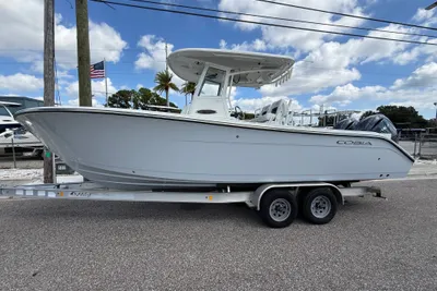 Cobia 265 Open Center Console