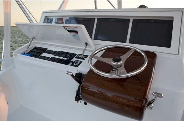 2013 Hatteras 53 