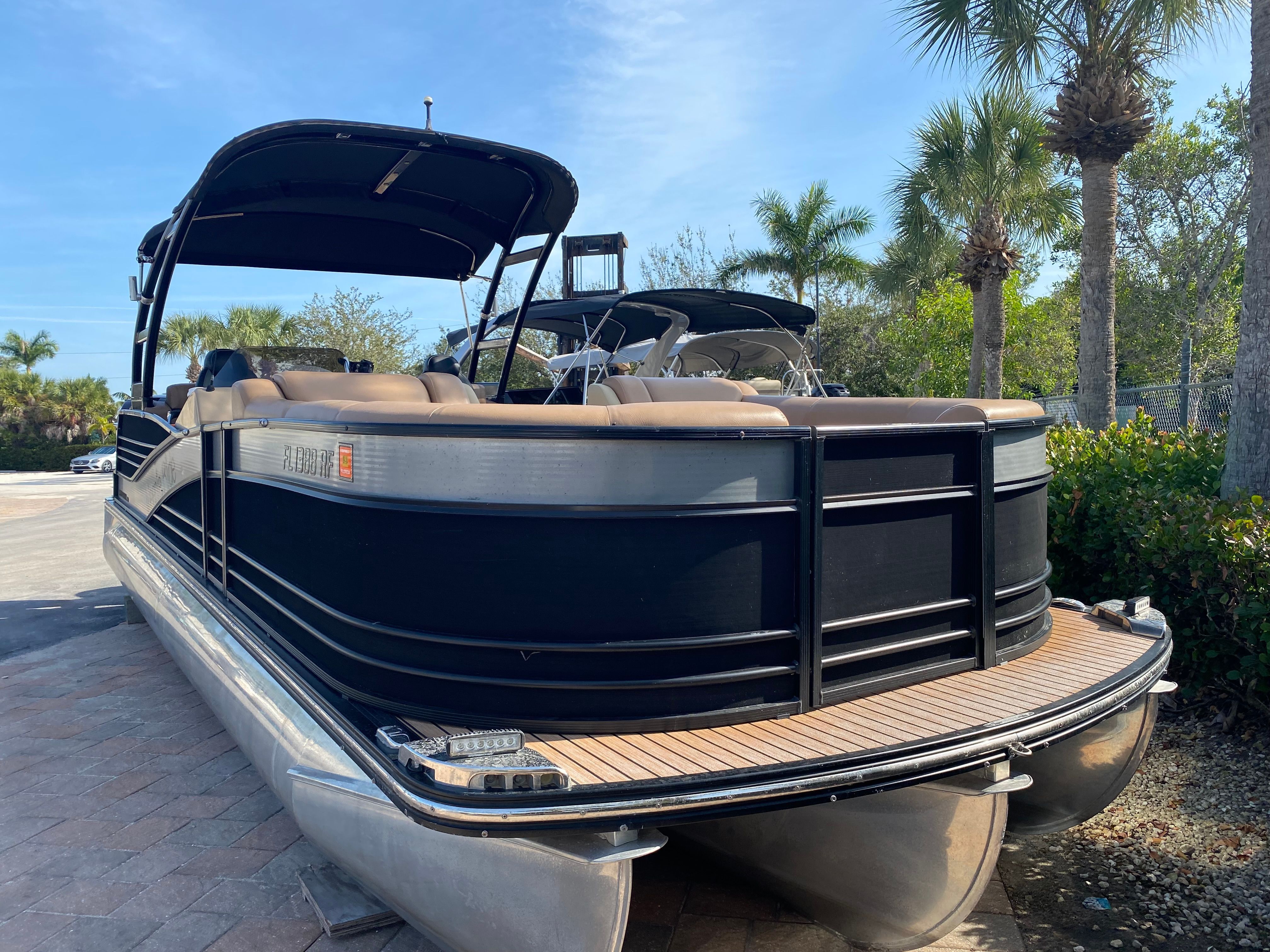 Harris Grand Mariner 250