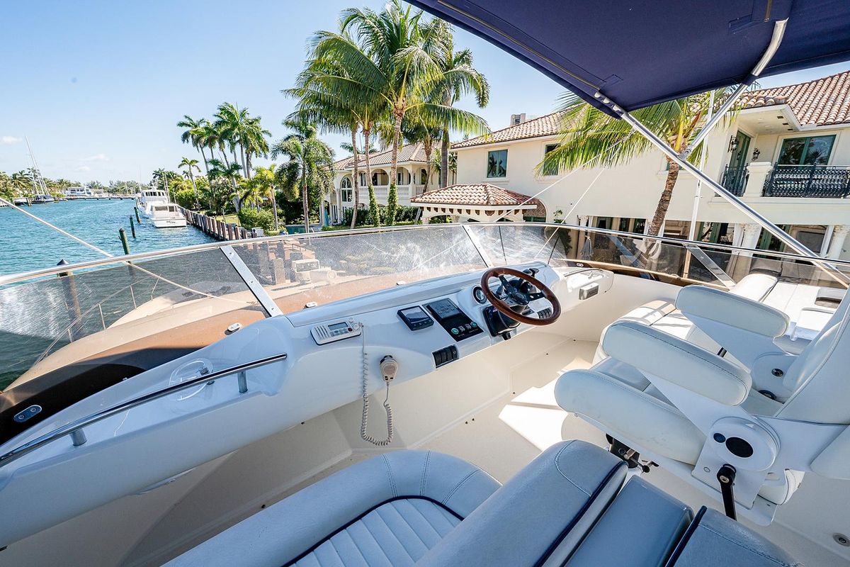 2000 Viking 72 