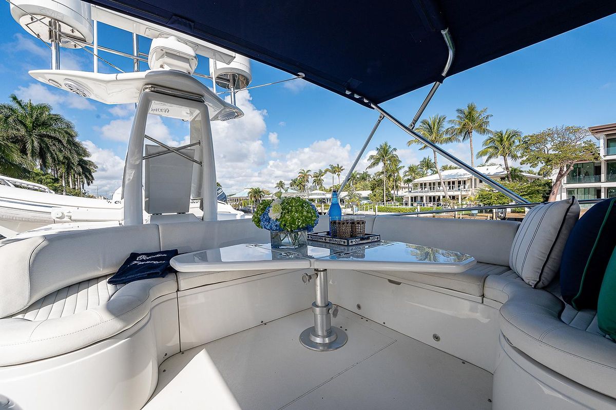 2000 Viking 72 