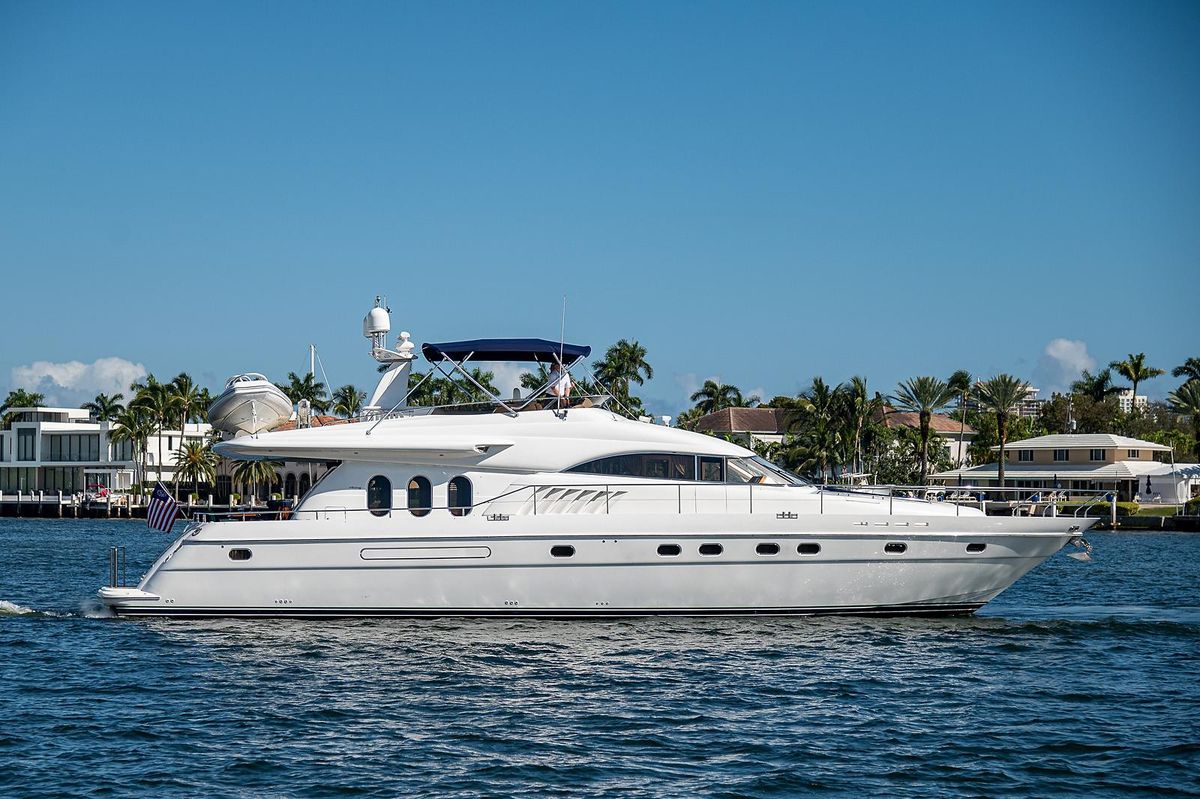 2000 Viking 72 