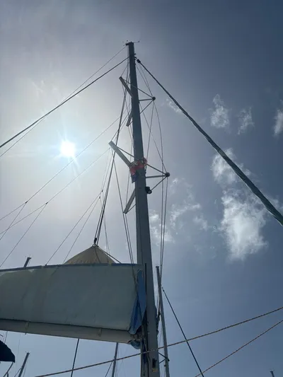 King Lewis Yacht Photos Pics King Lewis - Mast View