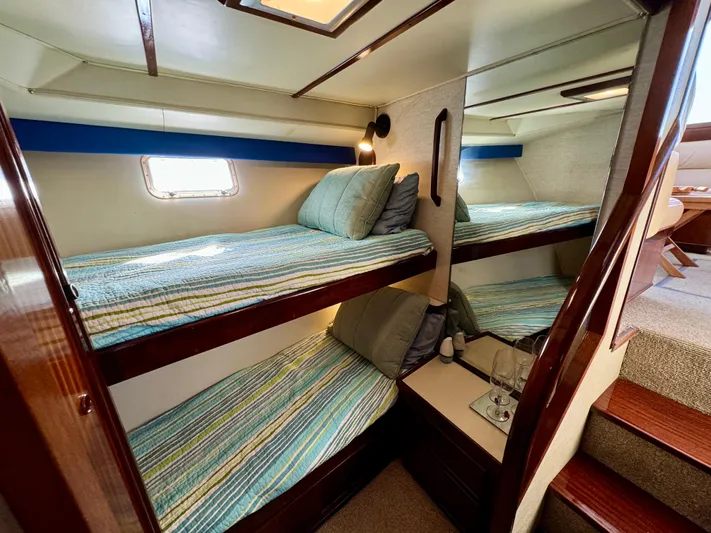 Reel Amnesia Yacht Photos Pics 