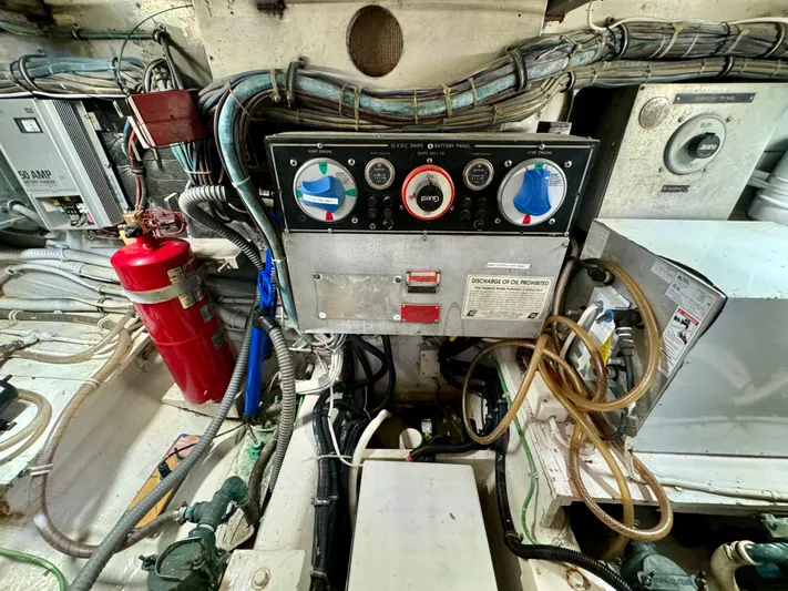 Reel Amnesia Yacht Photos Pics 