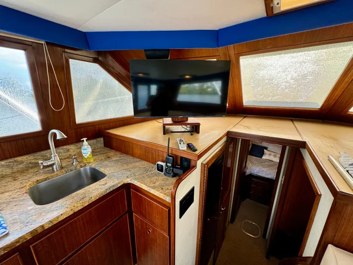 Reel Amnesia Yacht Photos Pics 