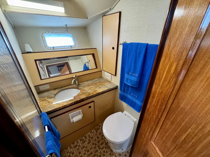 Reel Amnesia Yacht Photos Pics 