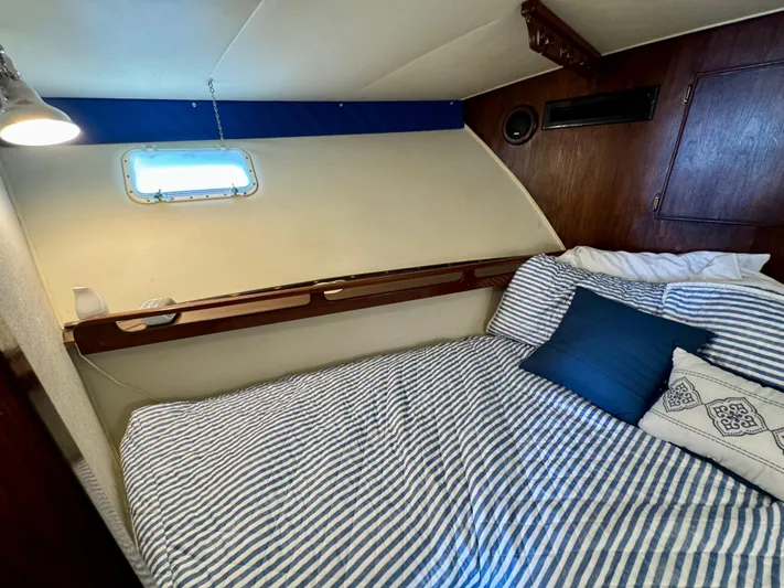 Reel Amnesia Yacht Photos Pics 