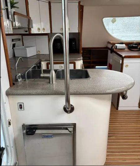 Turtle Speed Yacht Photos Pics 