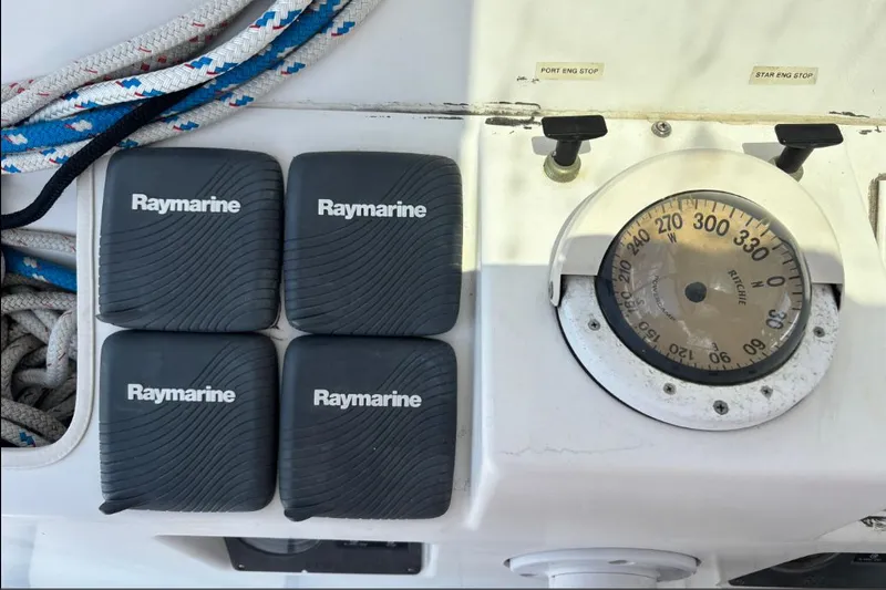 Turtle Speed Yacht Photos Pics 