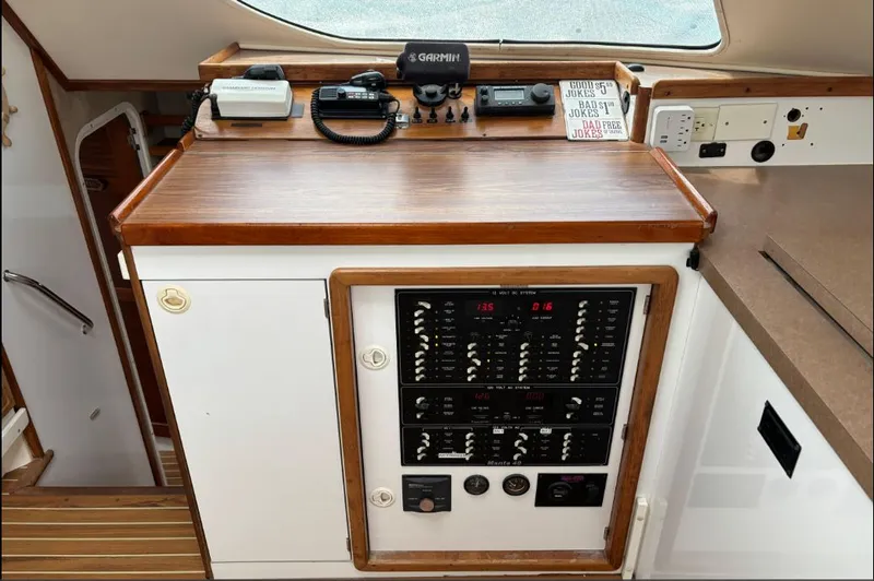 Turtle Speed Yacht Photos Pics 