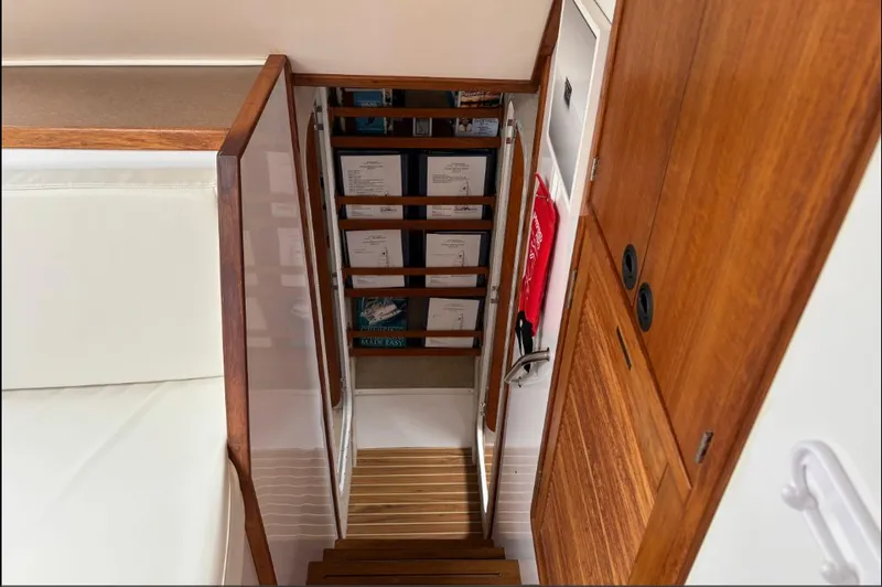 Turtle Speed Yacht Photos Pics 