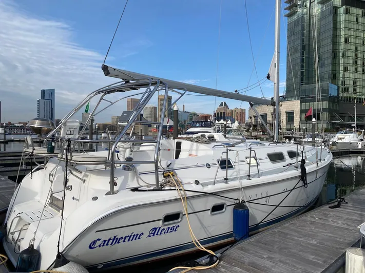  Yacht Photos Pics 2005 Hunter 41AC - Catherine Alease