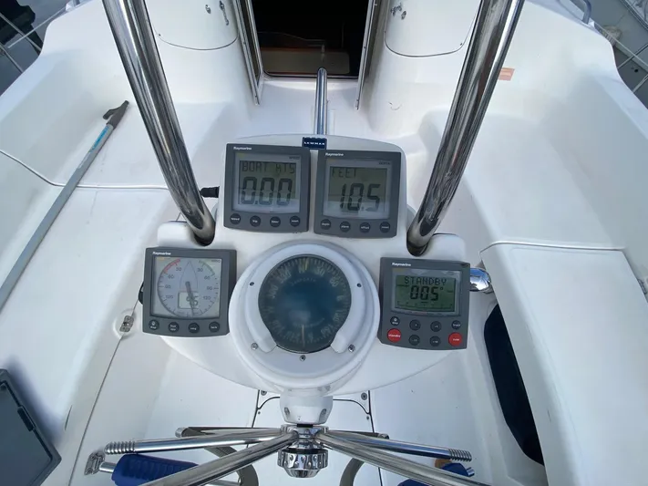  Yacht Photos Pics 2005 Hunter 41AC - Catherine Alease