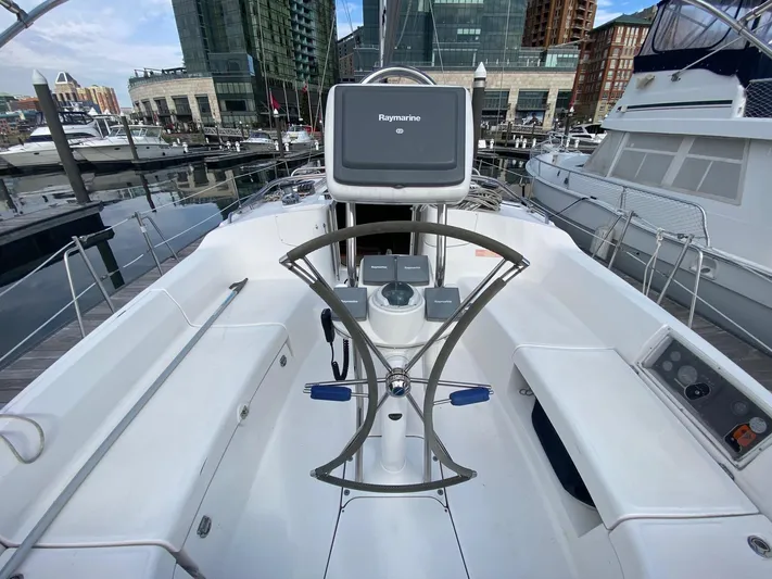  Yacht Photos Pics 2005 Hunter 41AC - Catherine Alease