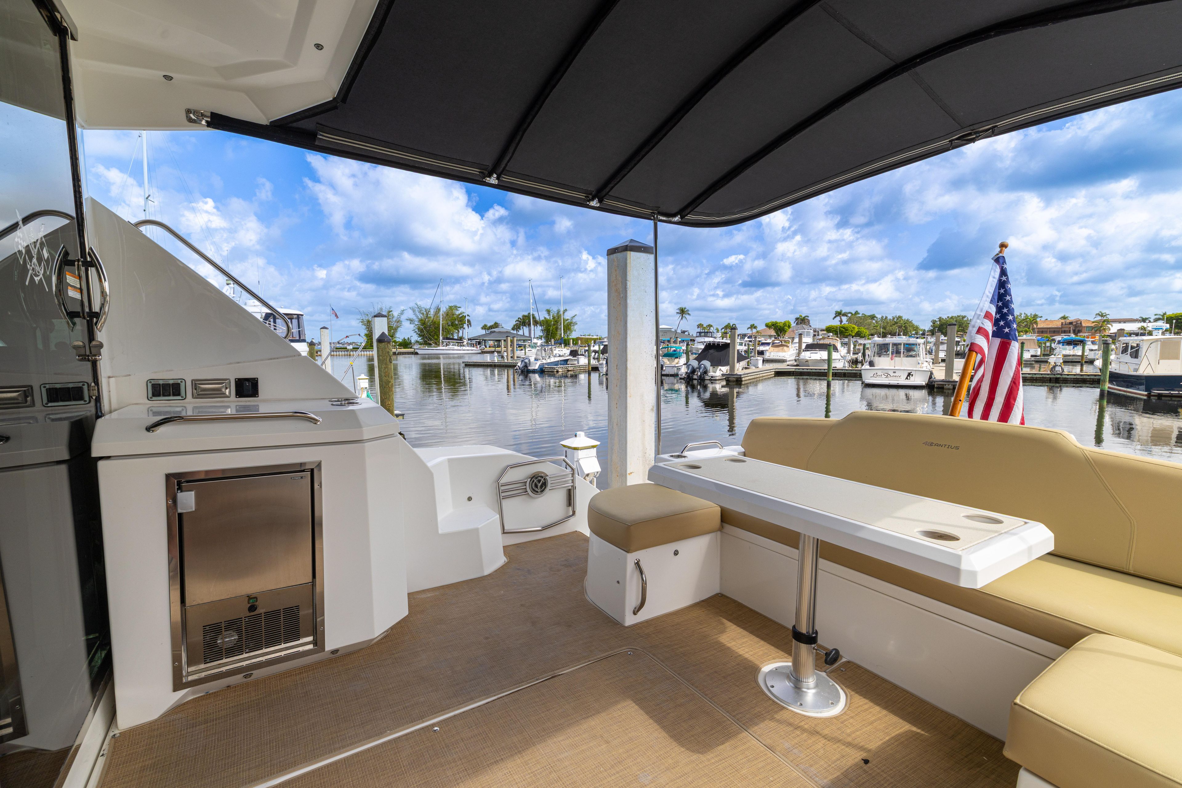 Yacht