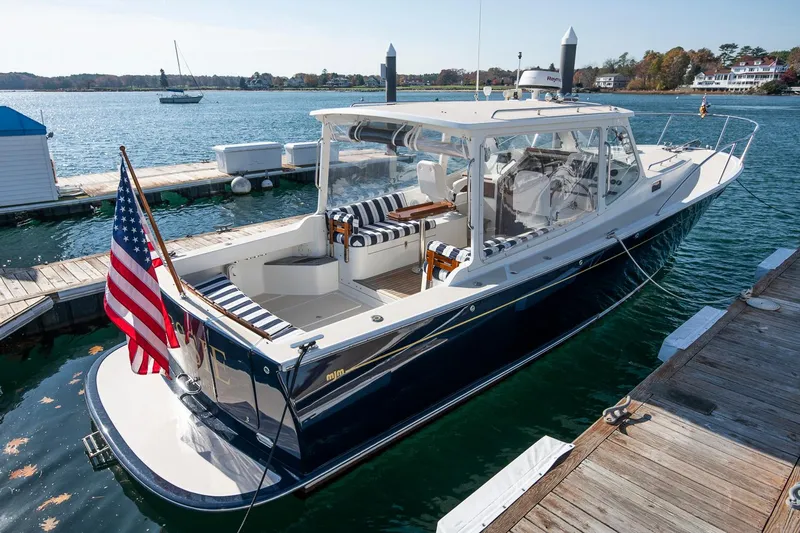 Chessie Yacht Photos Pics 