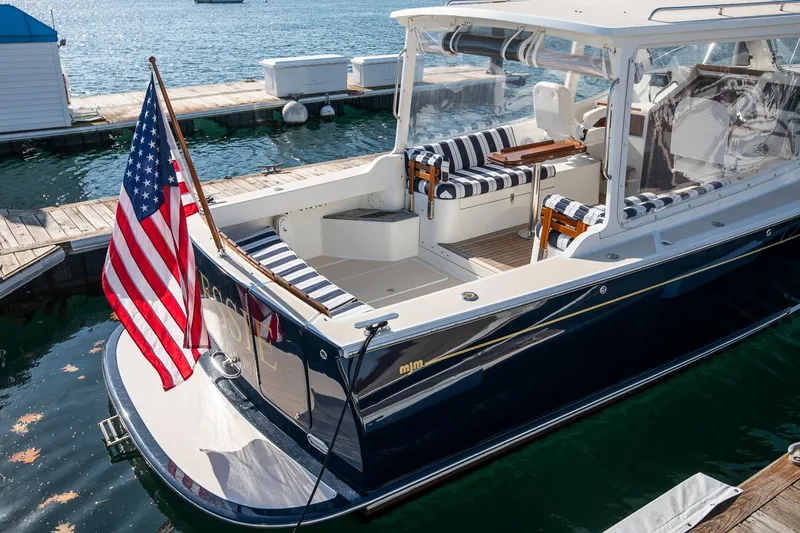 Chessie Yacht Photos Pics 