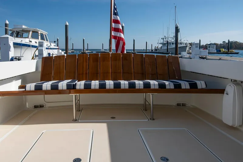 Chessie Yacht Photos Pics 