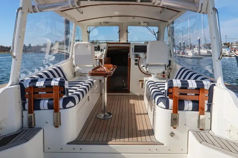 Chessie Yacht Photos Pics 