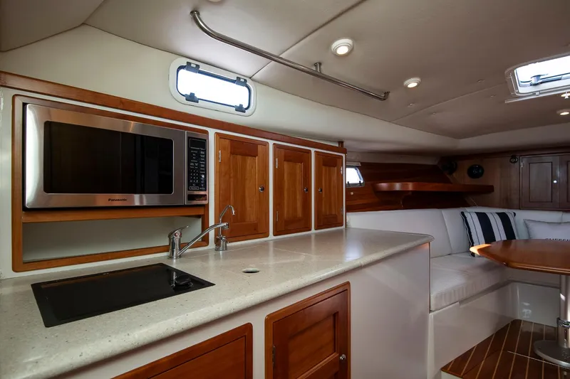 Chessie Yacht Photos Pics 