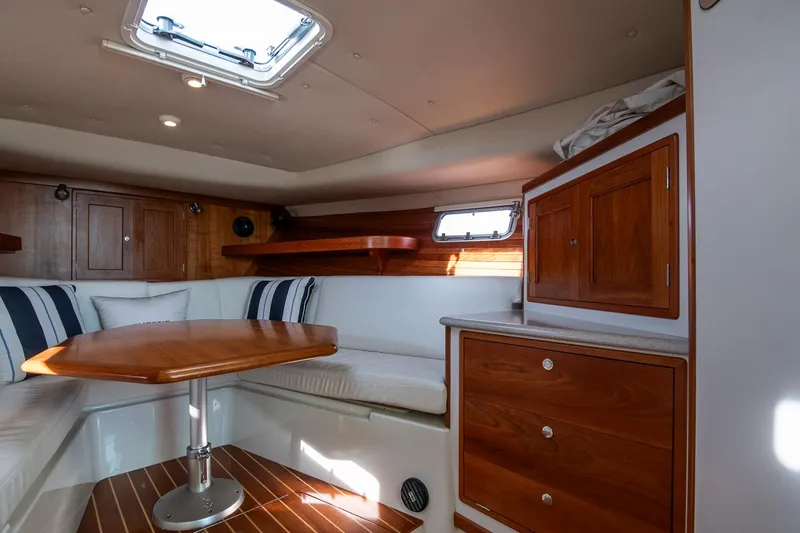 Chessie Yacht Photos Pics 